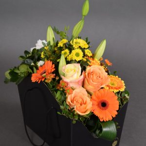Mix de Flori Poseta Neagra Siati